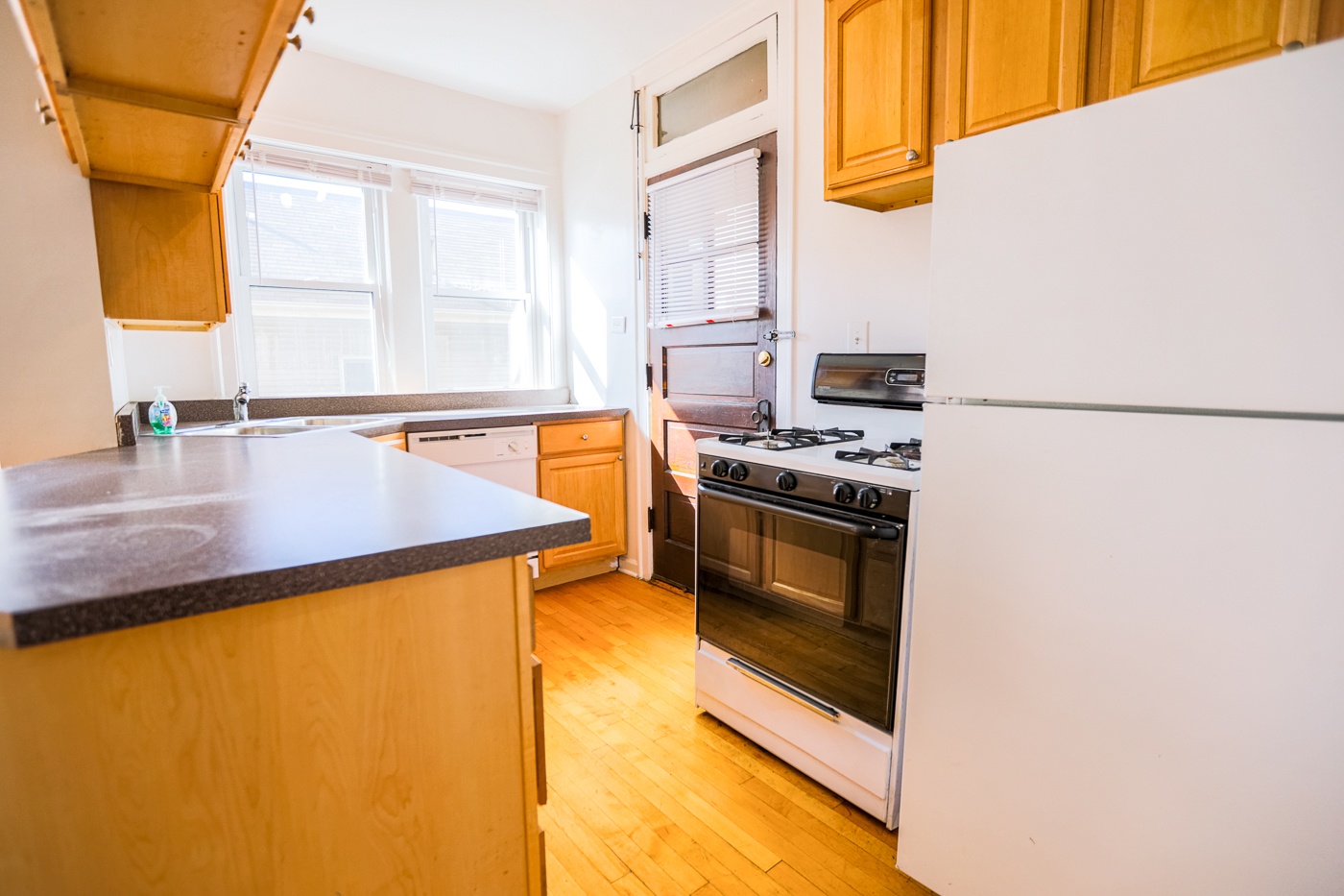 5348-56 N. Wolcott Ave. / 1903 W. Balmoral Ave. 5348 N. Wolcott Ave., Chicago, IL 60640 Lincoln Square - Leasing by Cross Street